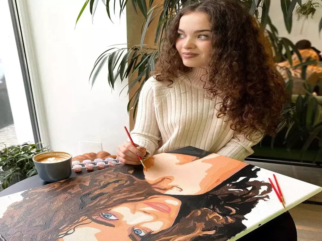 Painting by Colors Feels So Good for Your Brain